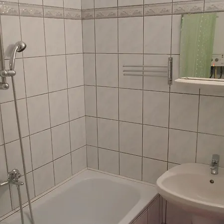 Rábai Apartman *